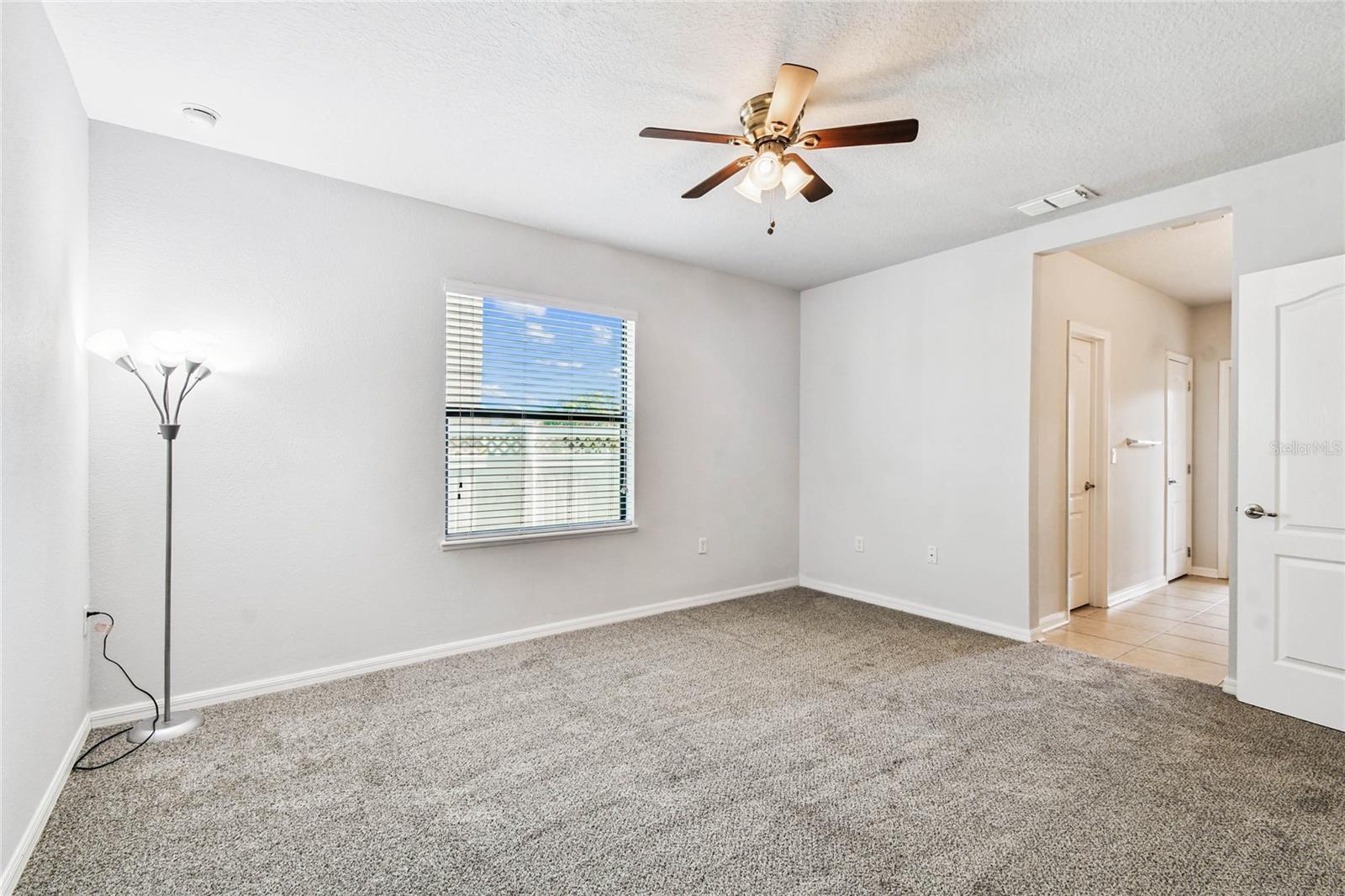 Image 40 of 68 For 2230 10th Avenue E
