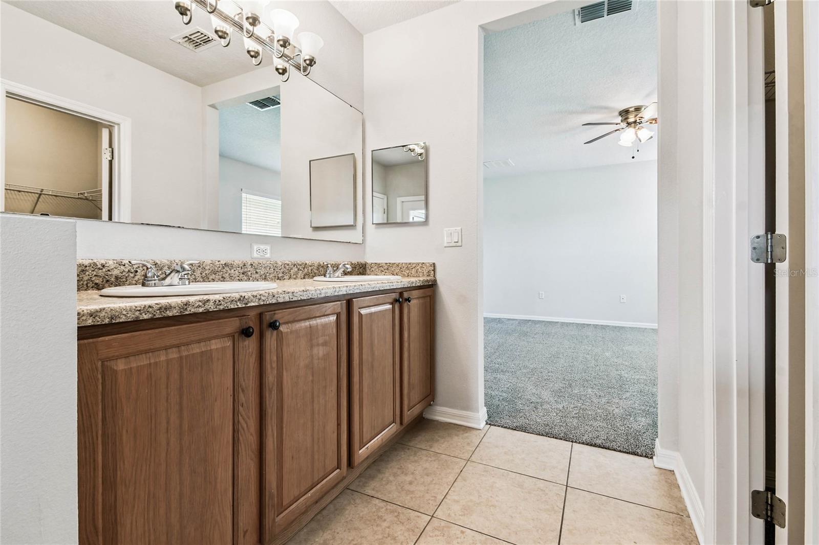 Image 43 of 68 For 2230 10th Avenue E
