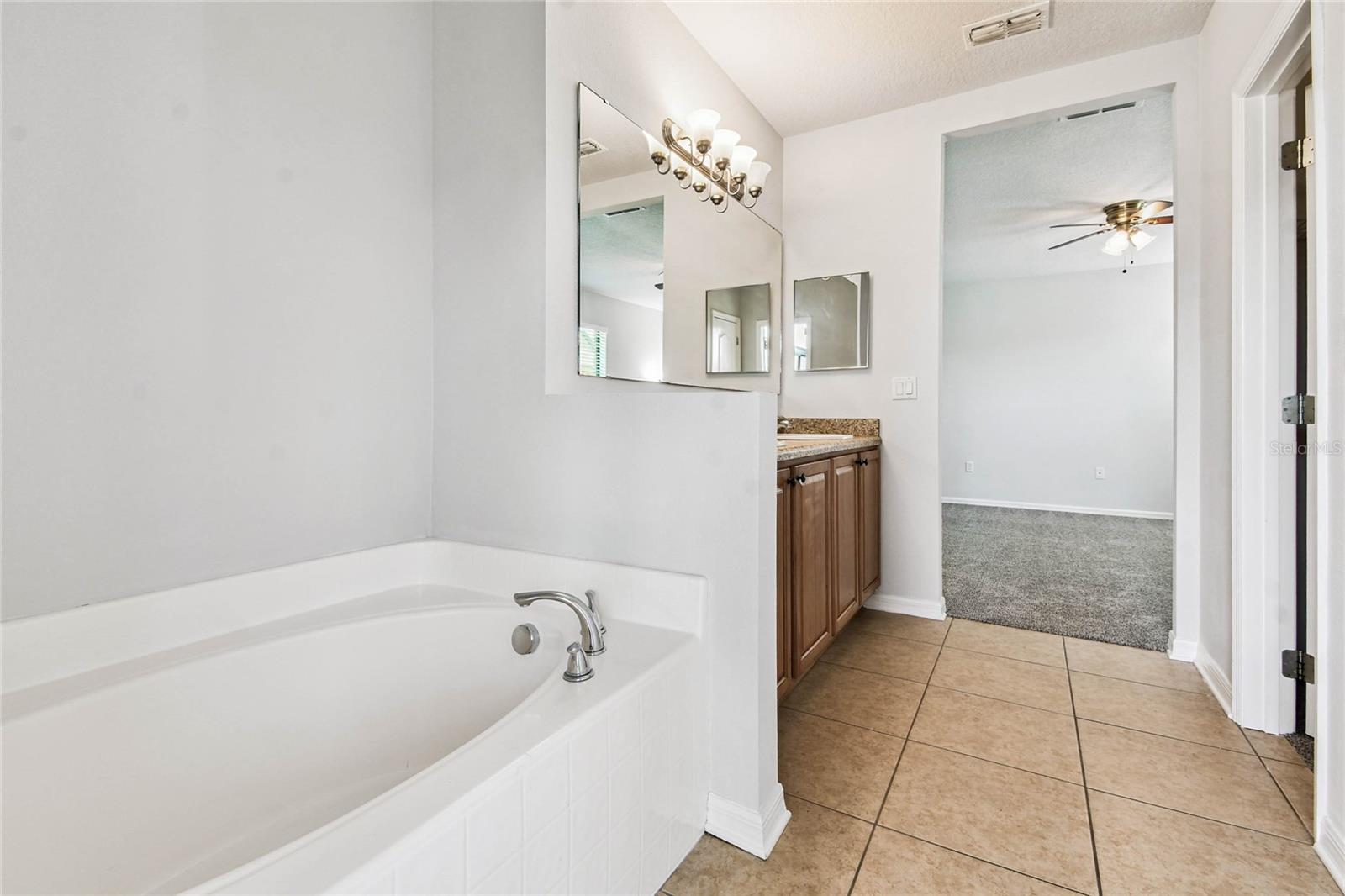 Image 46 of 68 For 2230 10th Avenue E