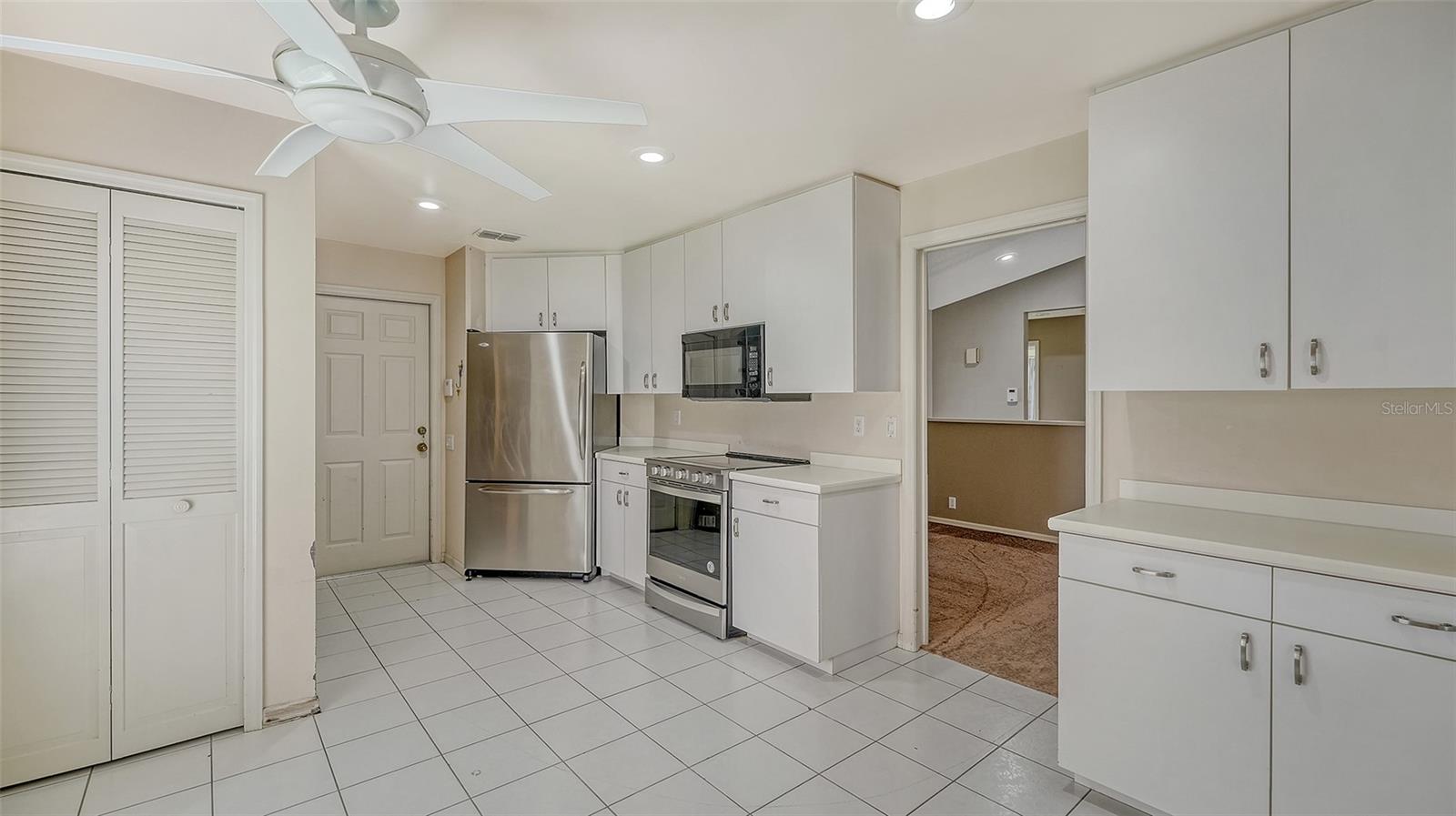 Image 14 of 82 For 5829 Fairwoods Circle