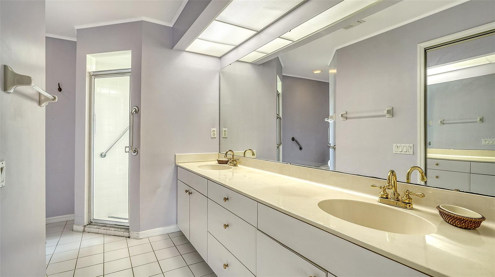 Image 21 of 82 For 5829 Fairwoods Circle