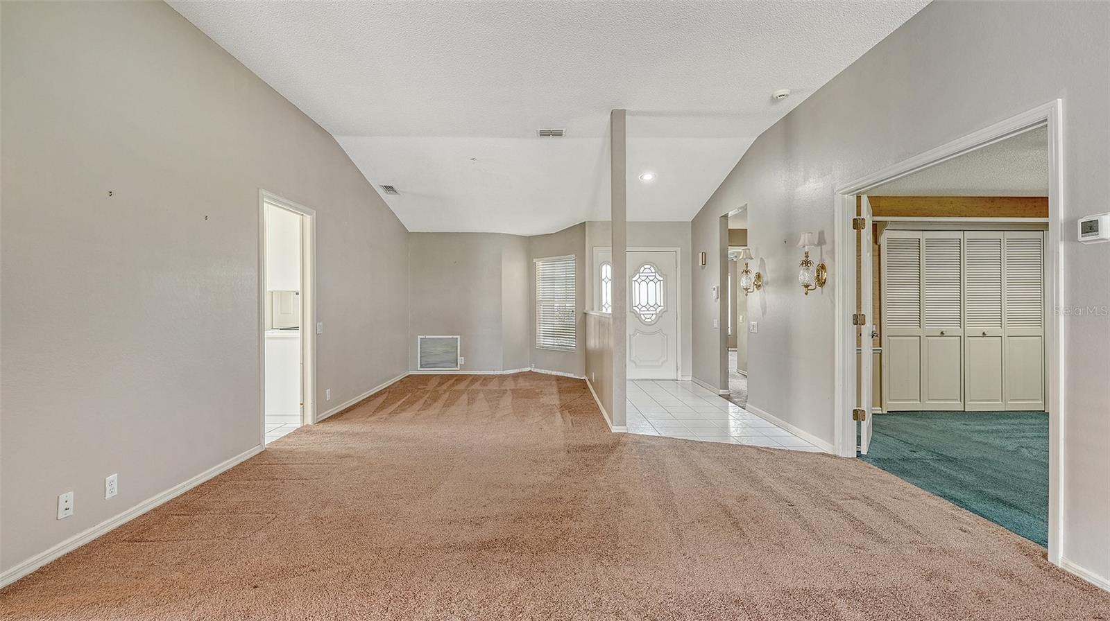 Image 6 of 82 For 5829 Fairwoods Circle