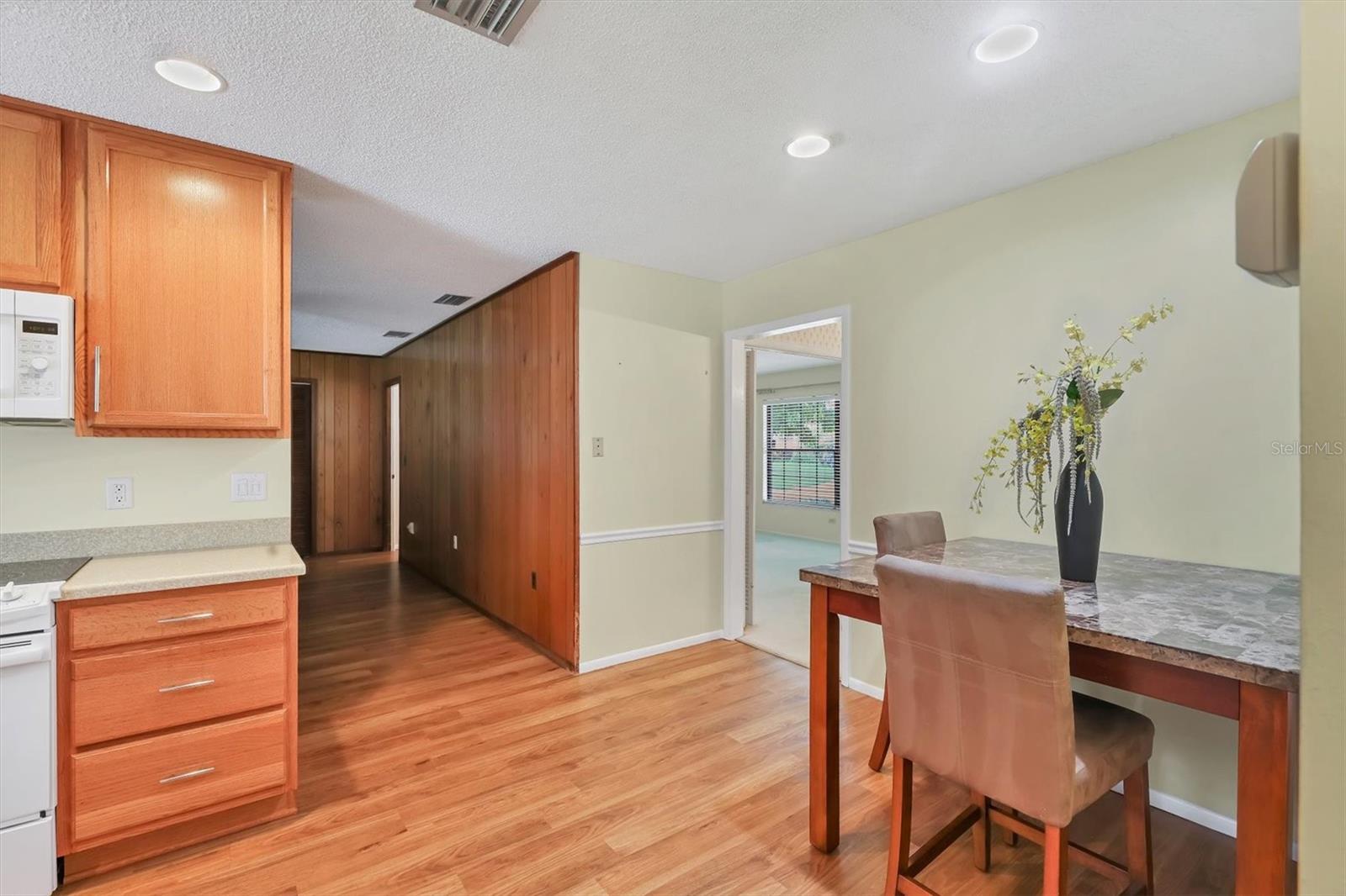 Image 12 of 34 For 2107 42nd Street W