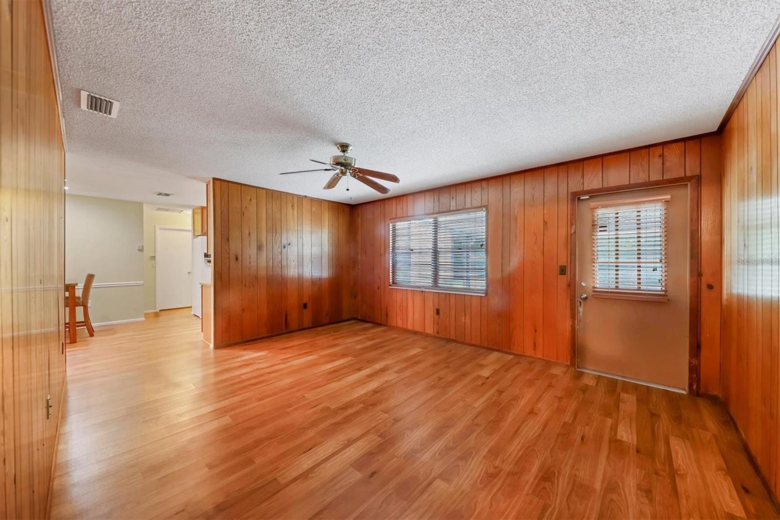 Image 14 of 34 For 2107 42nd Street W