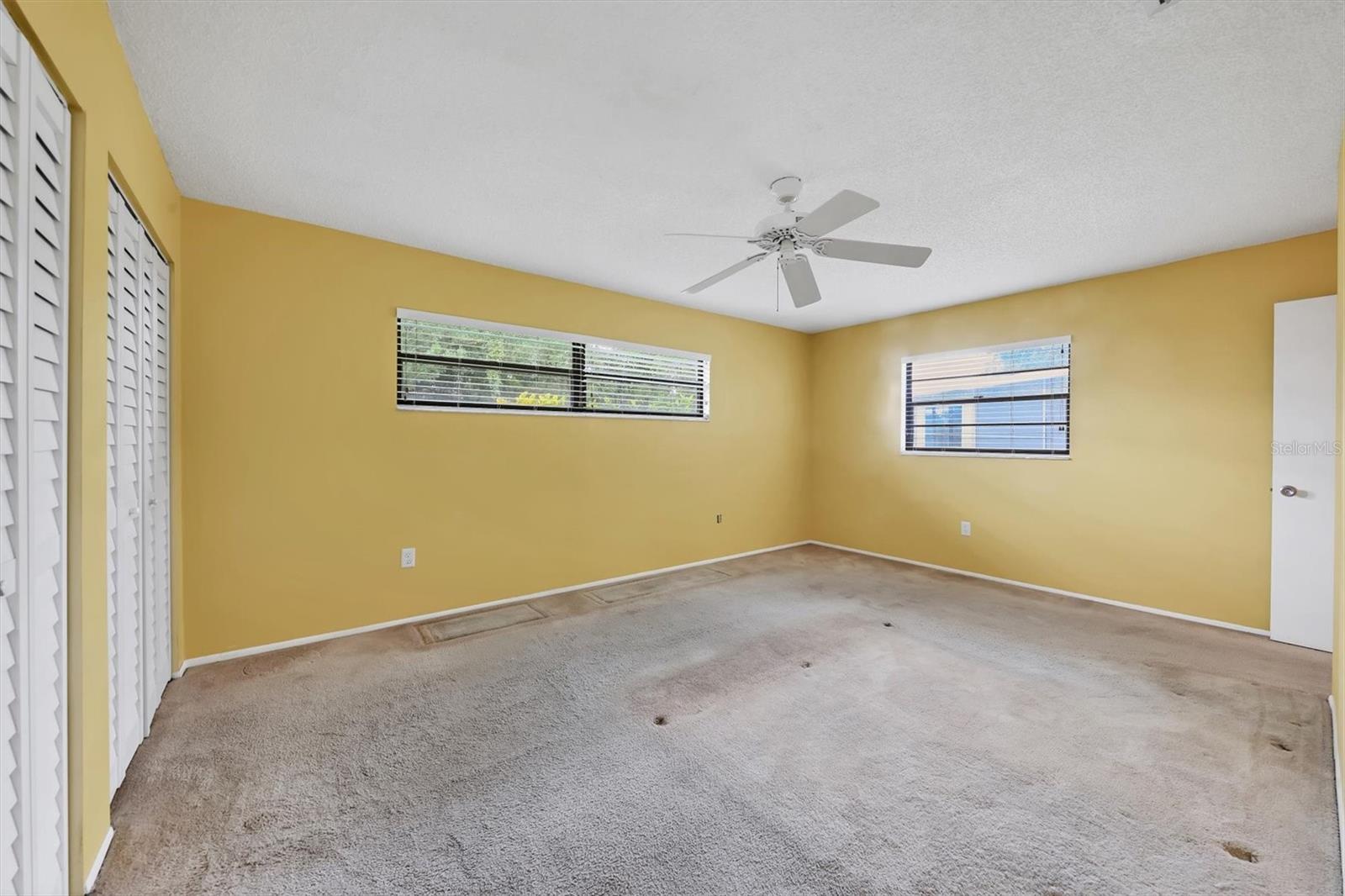 Image 23 of 34 For 2107 42nd Street W