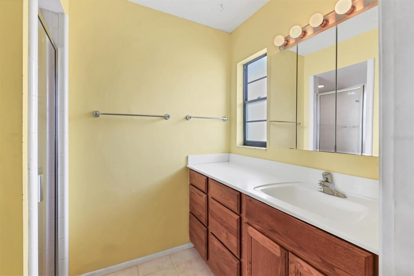 Image 25 of 34 For 2107 42nd Street W