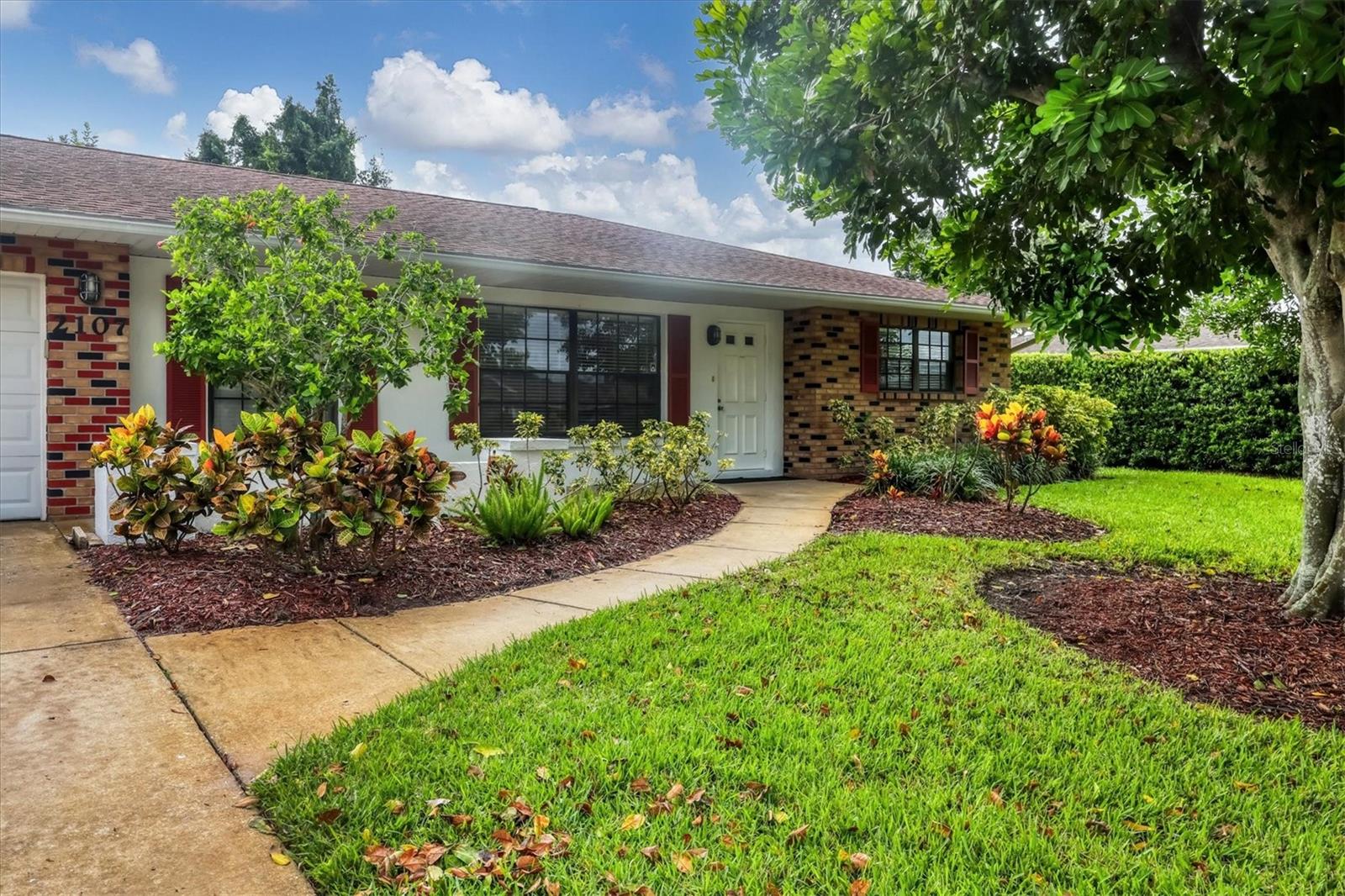 Image 3 of 34 For 2107 42nd Street W
