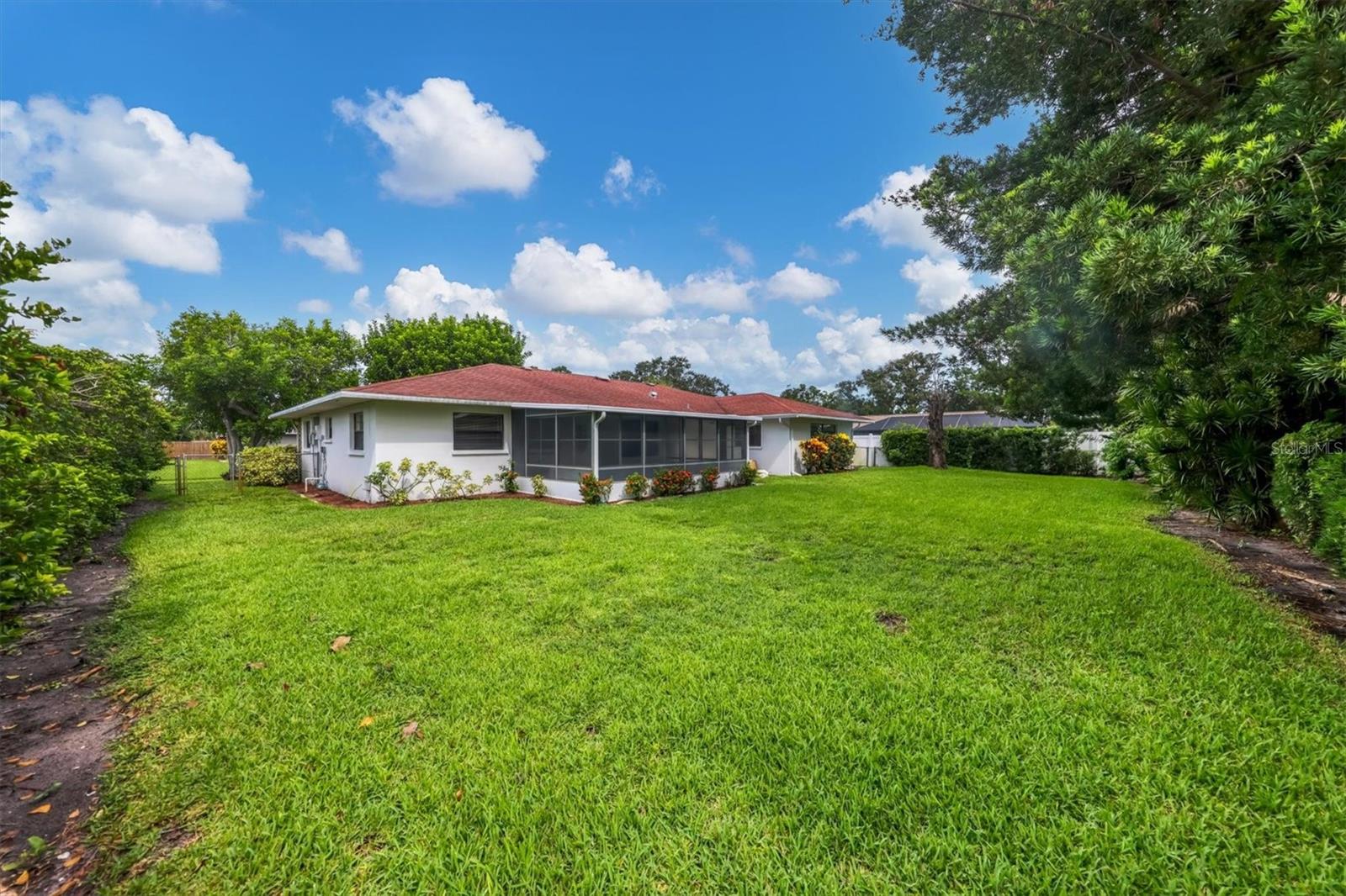 Image 30 of 34 For 2107 42nd Street W