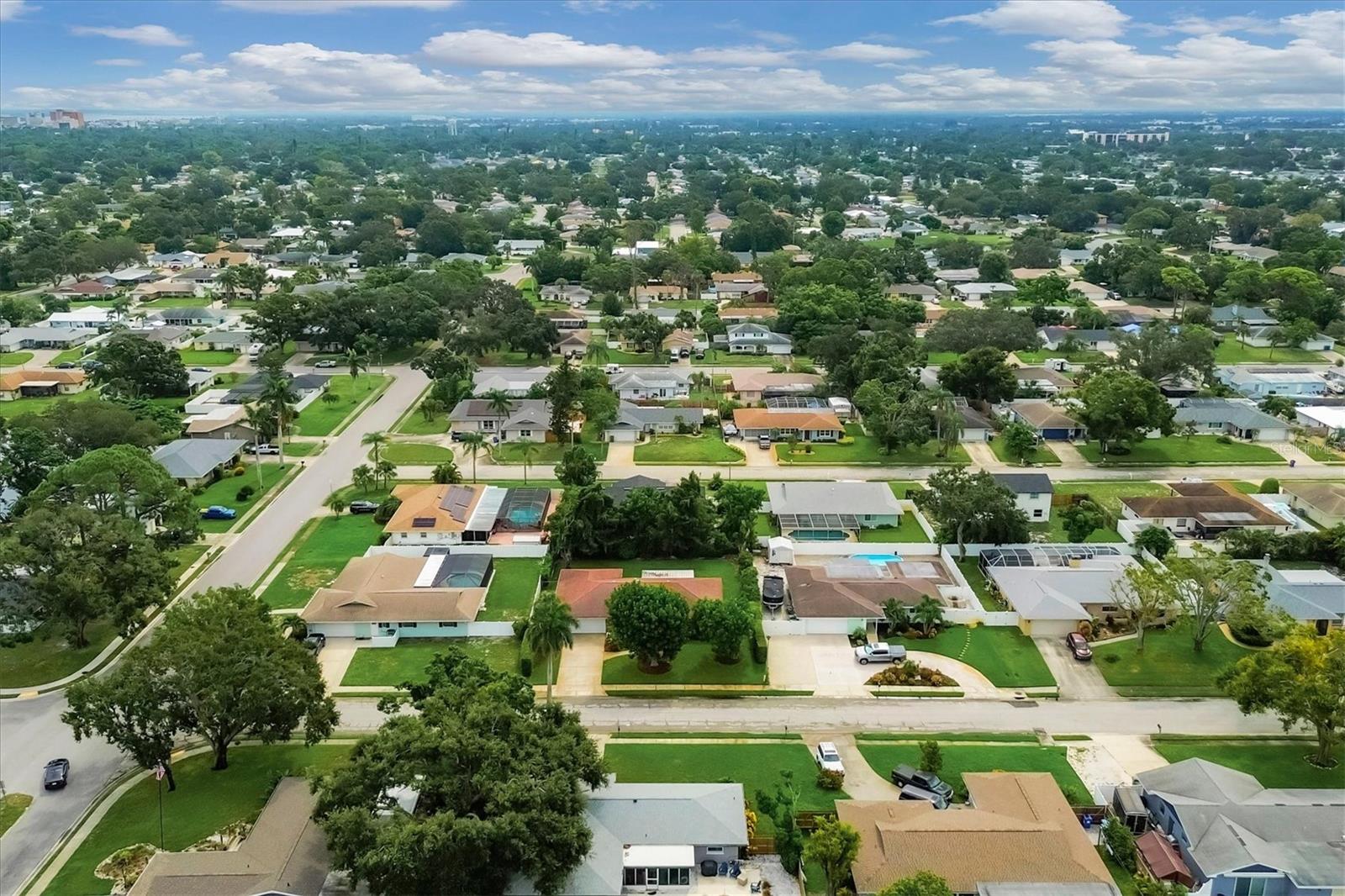 Image 33 of 34 For 2107 42nd Street W