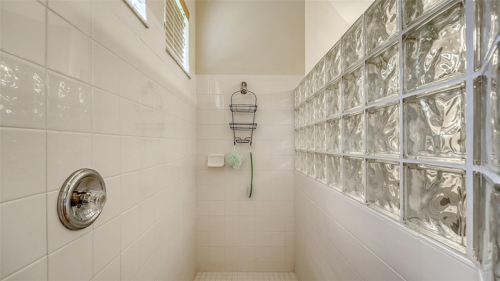 Image 22 of 89 For 6909 Lennox Place