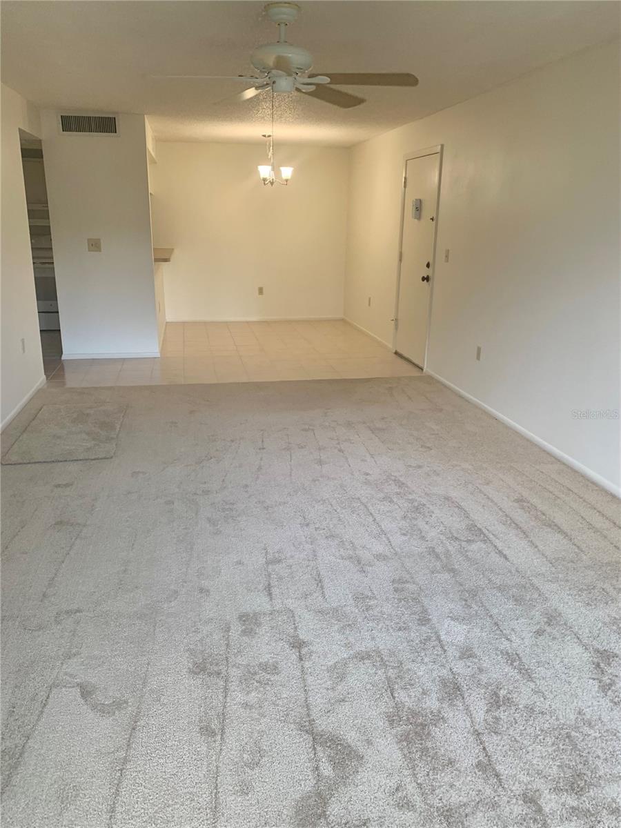 Image 5 of 17 For 3223 Beneva Road 103