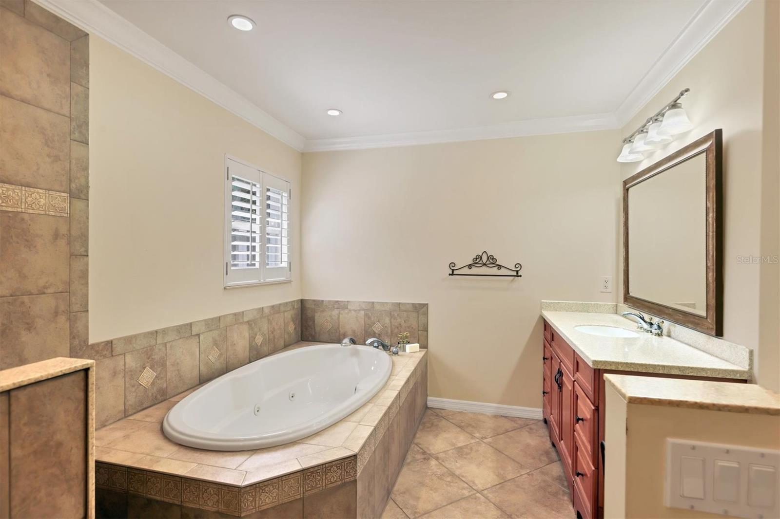 Image 23 of 36 For 1003 45th Street W