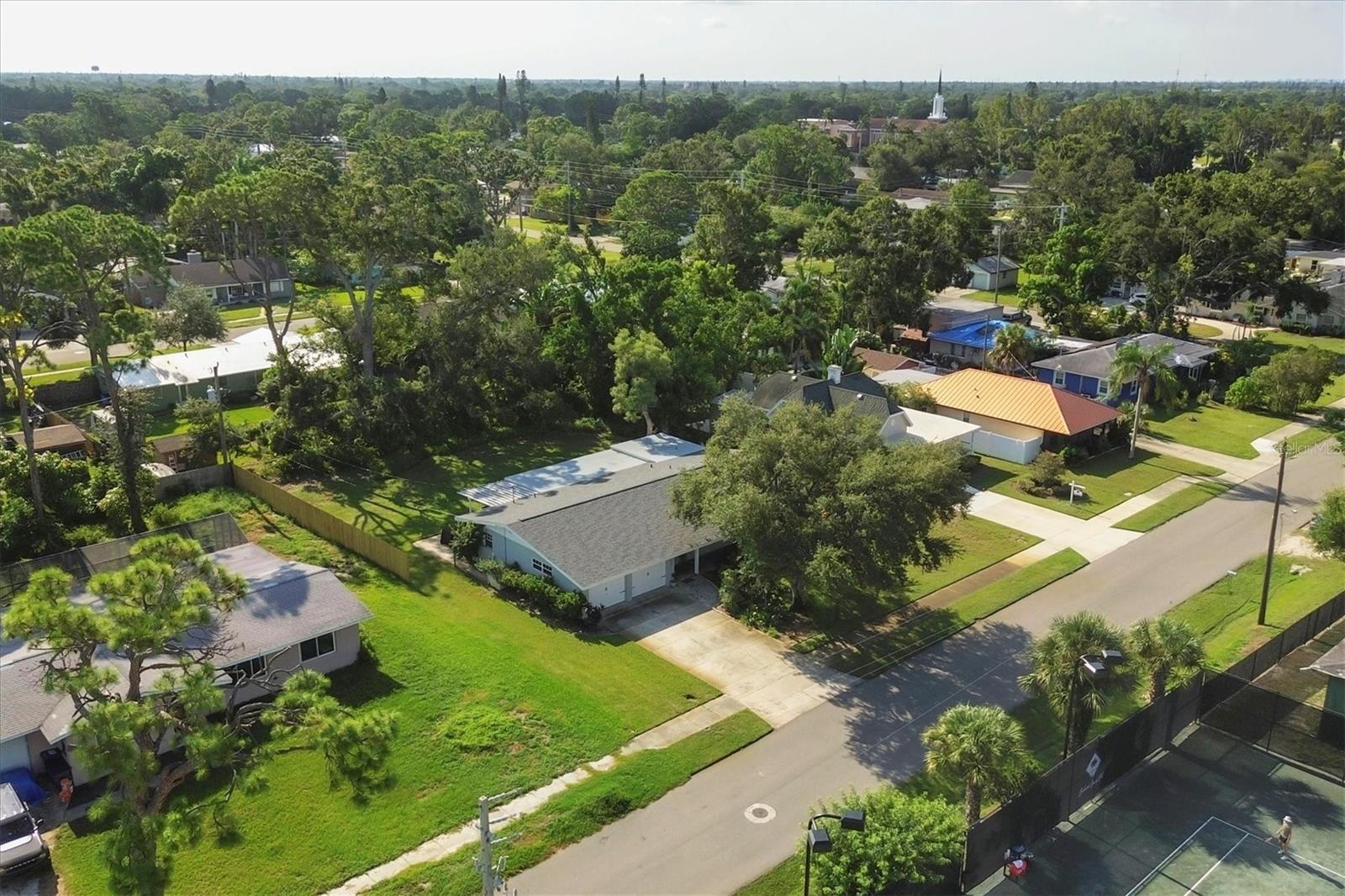 Image 4 of 36 For 1003 45th Street W