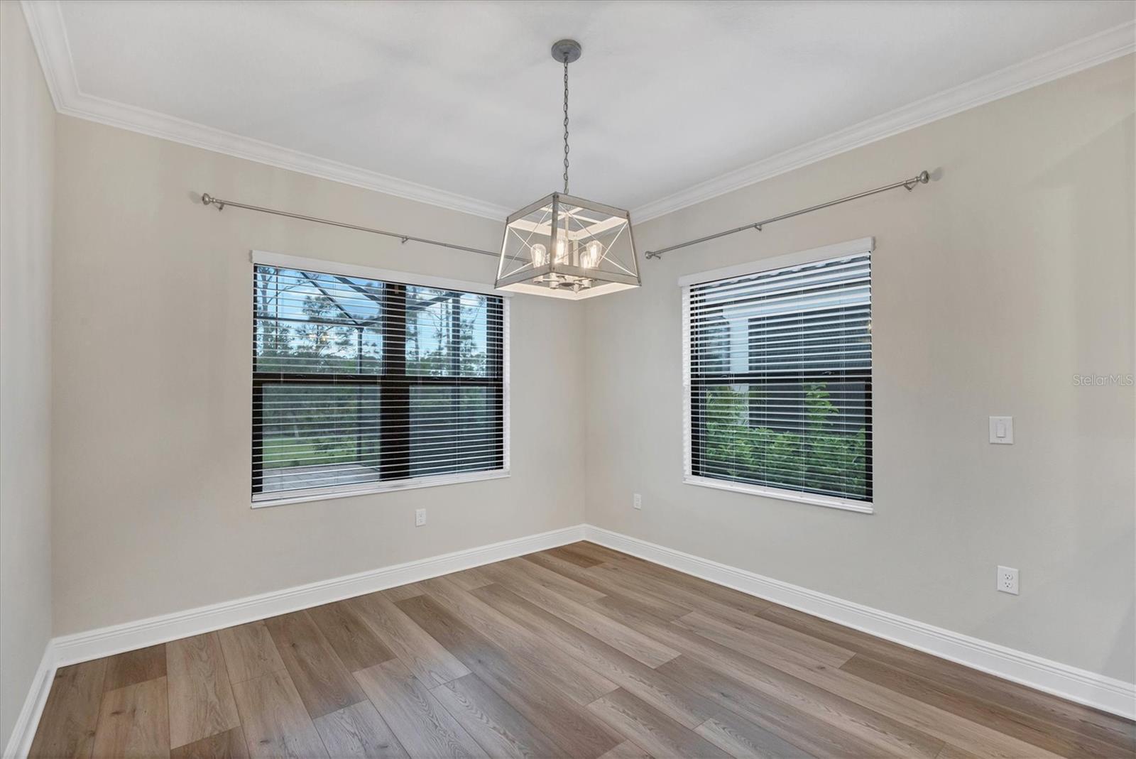 Image 15 of 66 For 249 Palmaria Court