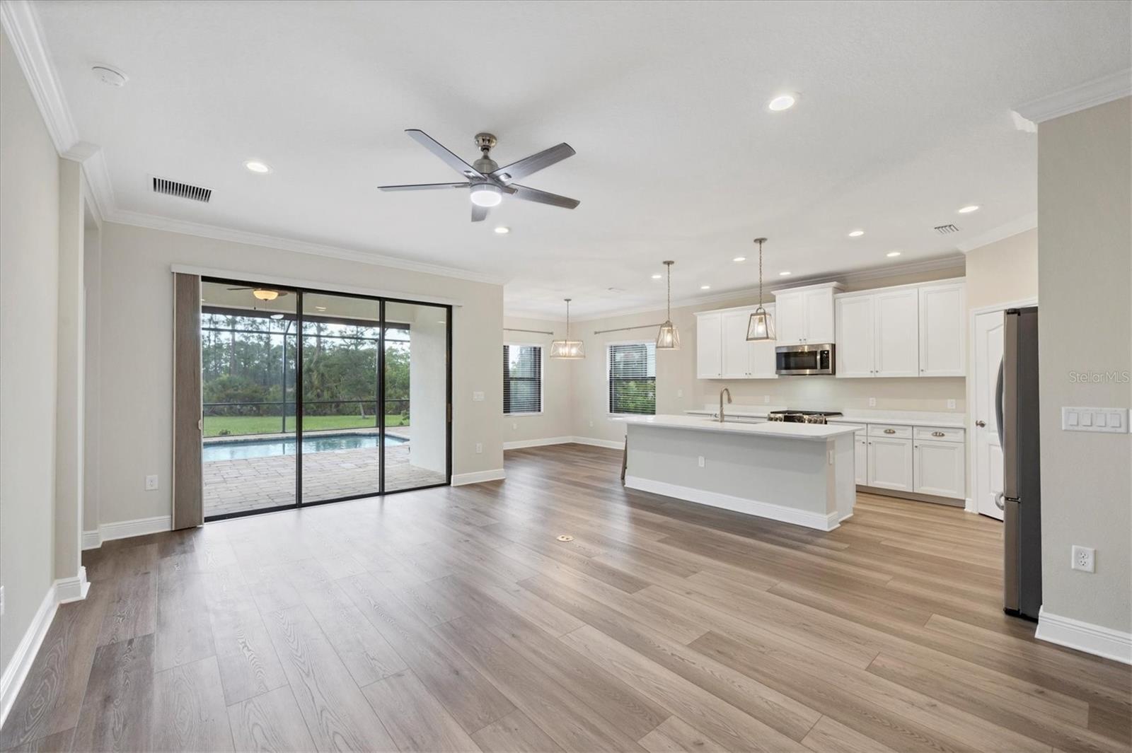 Image 7 of 66 For 249 Palmaria Court