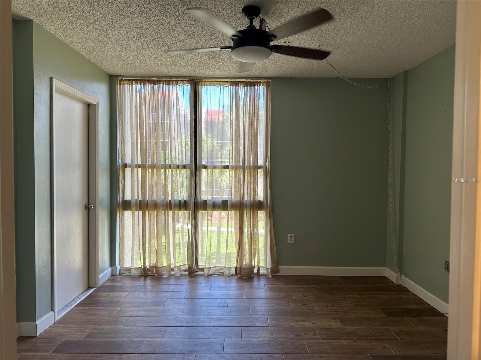 Image 5 of 8 For 21405 Olean Boulevard 327