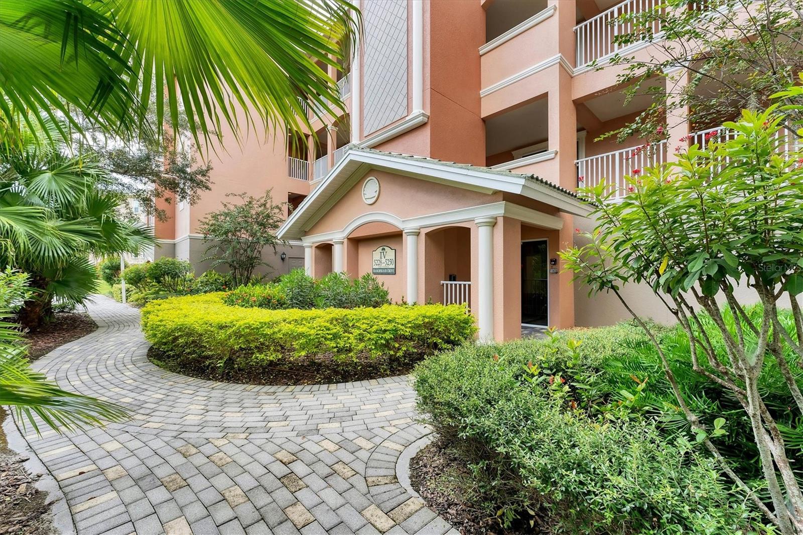 Details for 5246 Manorwood Drive 4c, SARASOTA, FL 34235