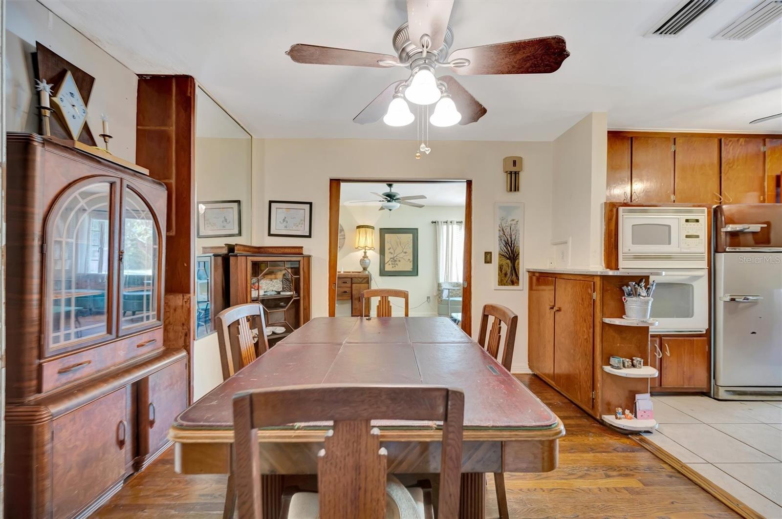 Image 17 of 46 For 1622 18th Avenue W