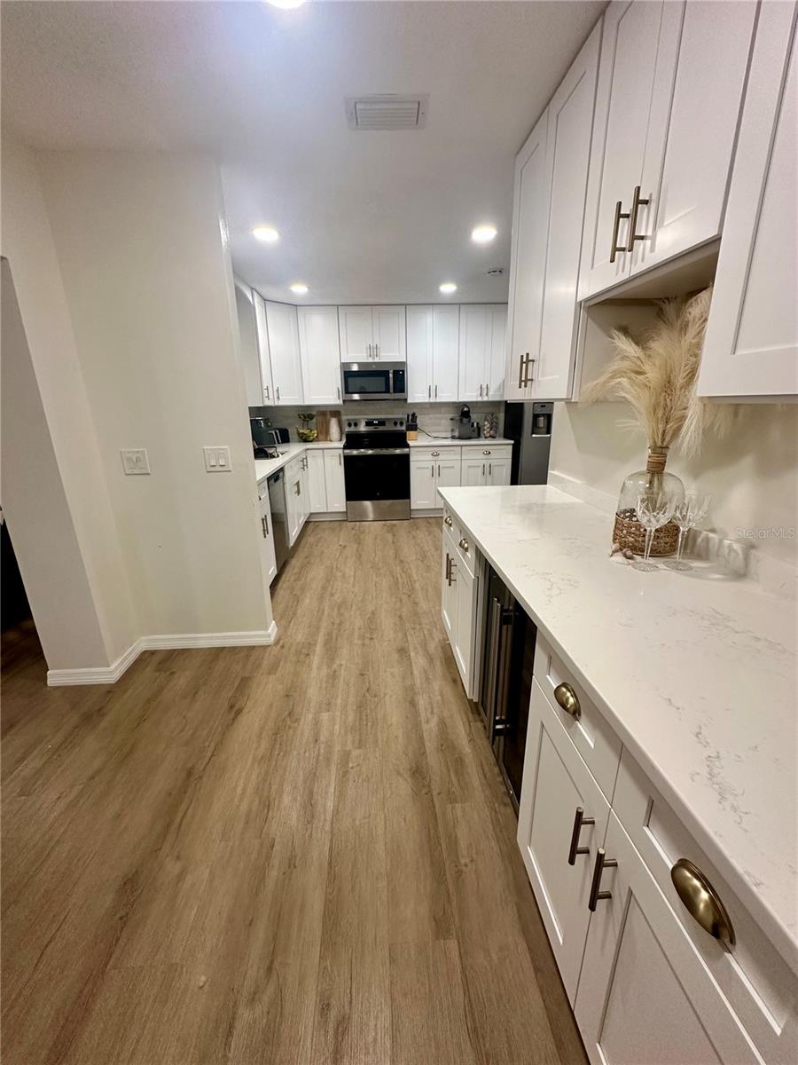 Image 10 of 38 For 3203 52nd Avenue Drive W