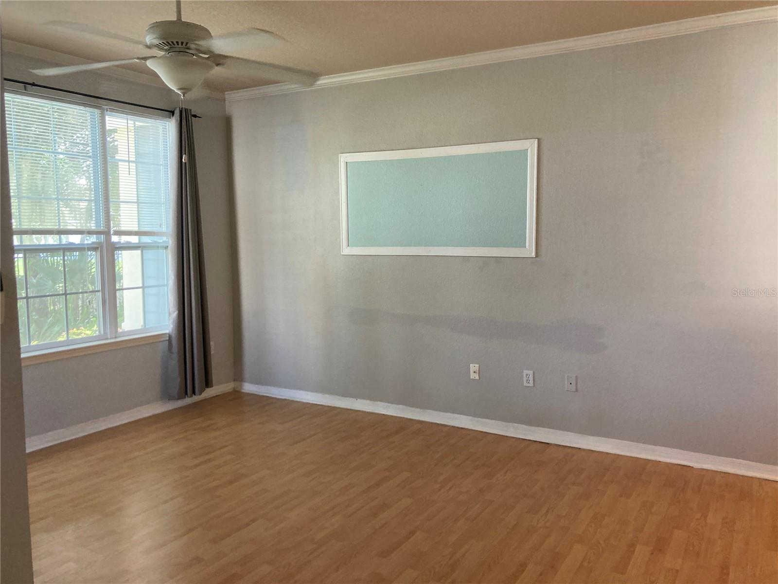 Image 10 of 18 For 5541 Rosehill Road 101