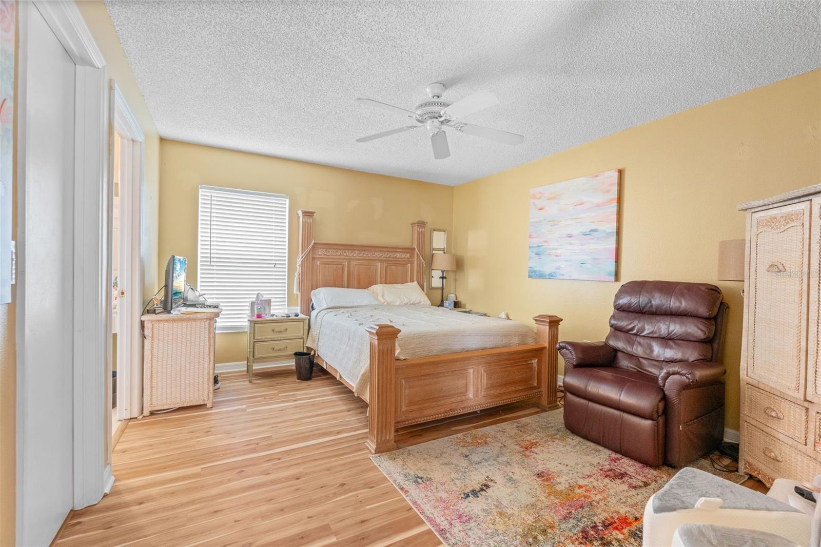 Image 14 of 32 For 6932 43rd Court E