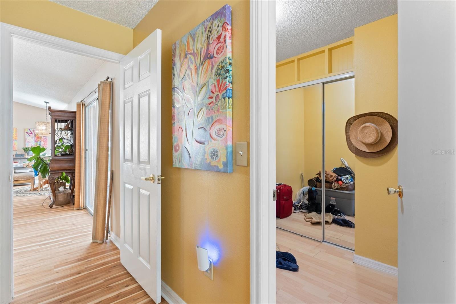 Image 17 of 32 For 6932 43rd Court E