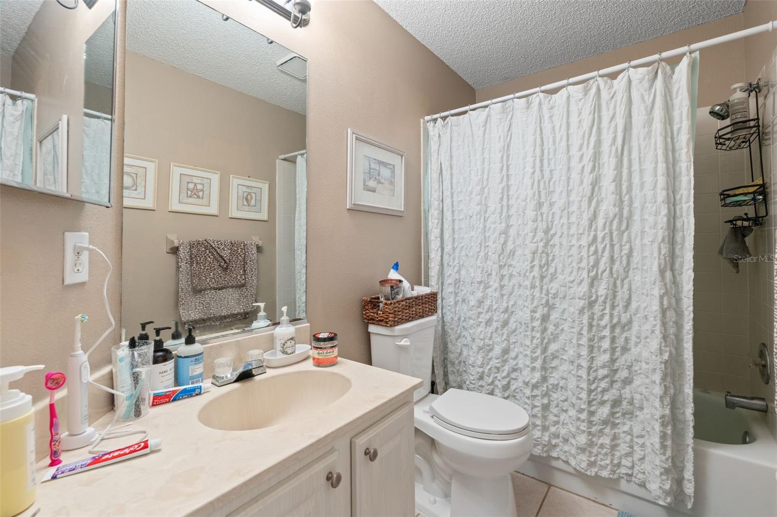 Image 19 of 32 For 6932 43rd Court E
