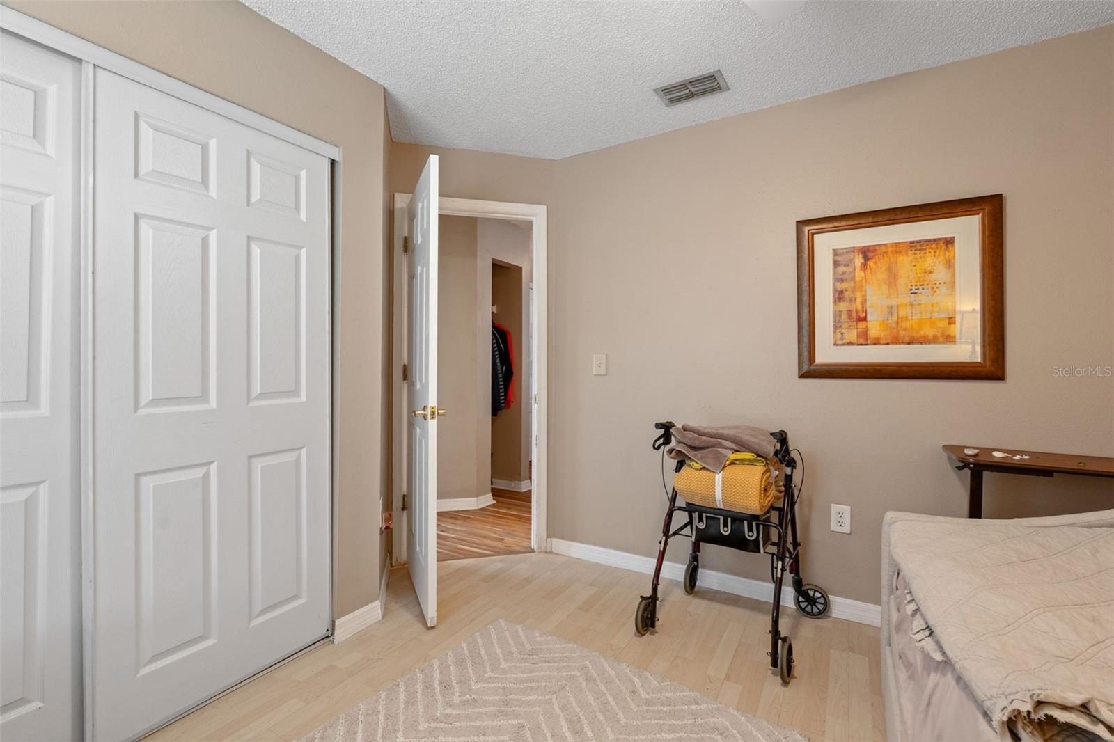 Image 21 of 32 For 6932 43rd Court E