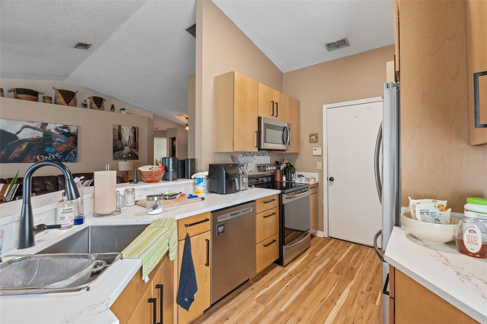 Image 4 of 32 For 6932 43rd Court E