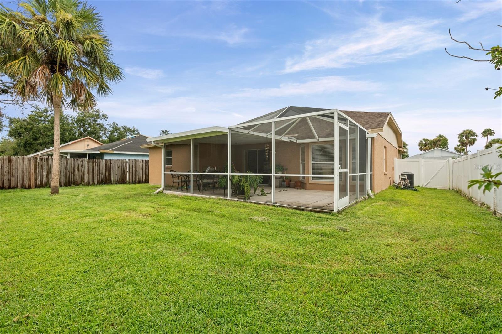 Image 5 of 32 For 6932 43rd Court E