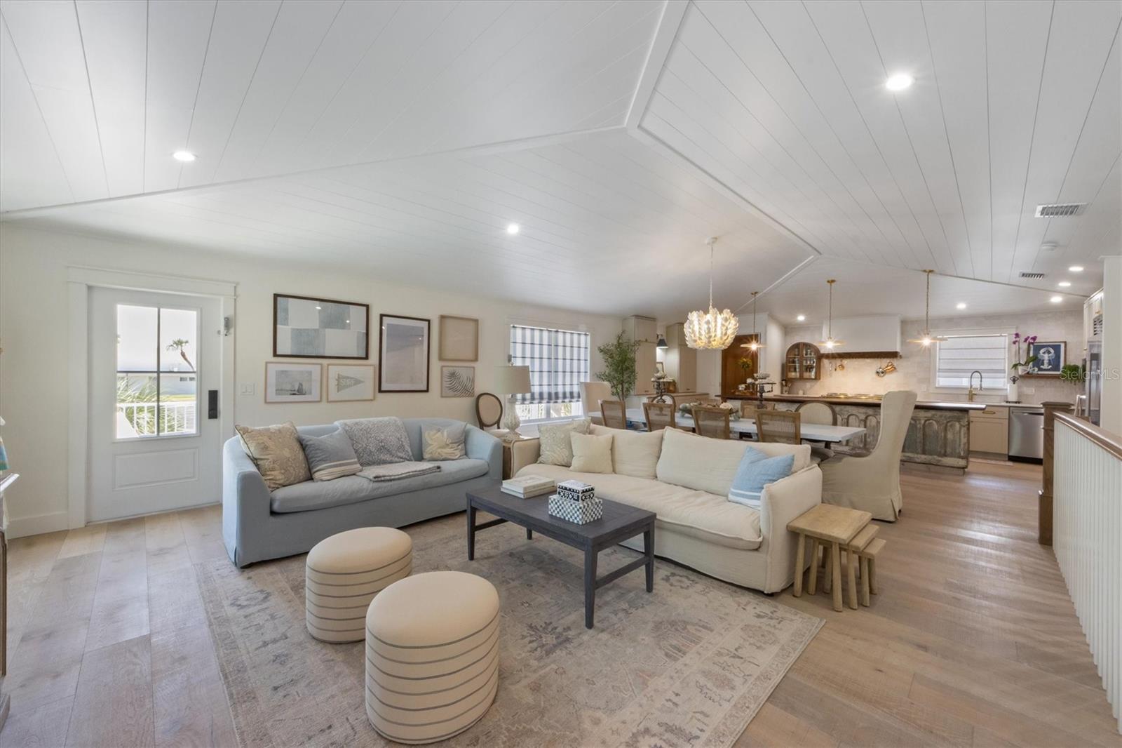 Image 16 of 50 For 7 Palm Harbor Drive