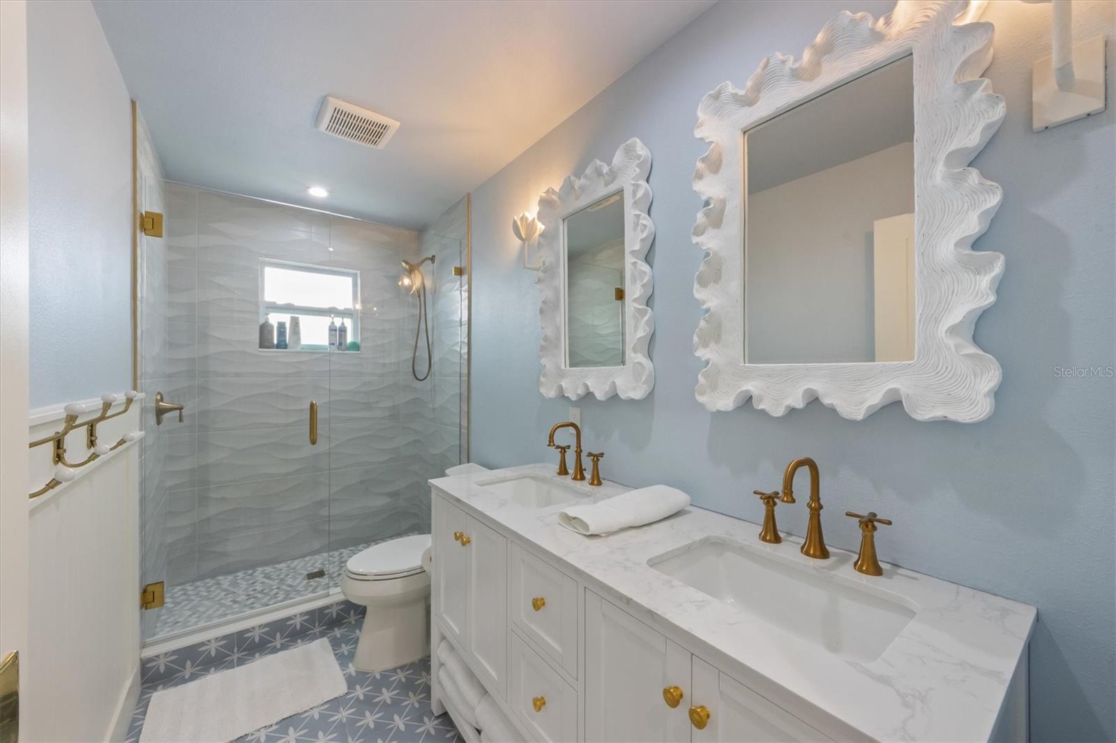 Image 19 of 50 For 7 Palm Harbor Drive