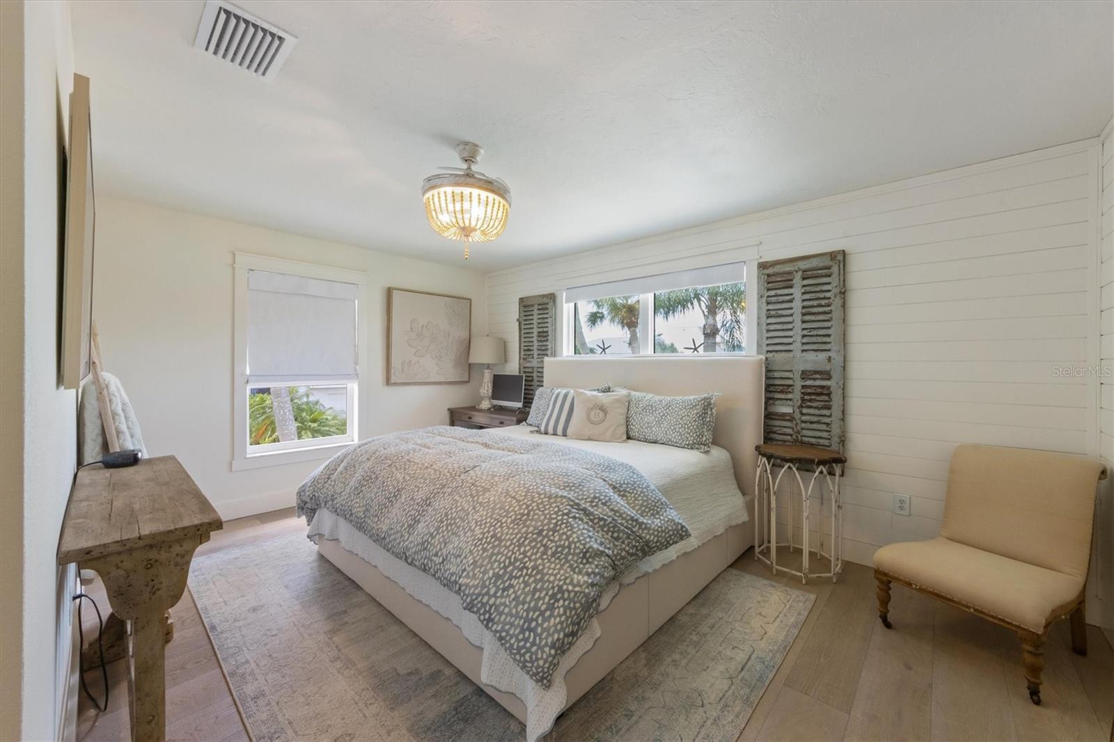 Image 20 of 50 For 7 Palm Harbor Drive