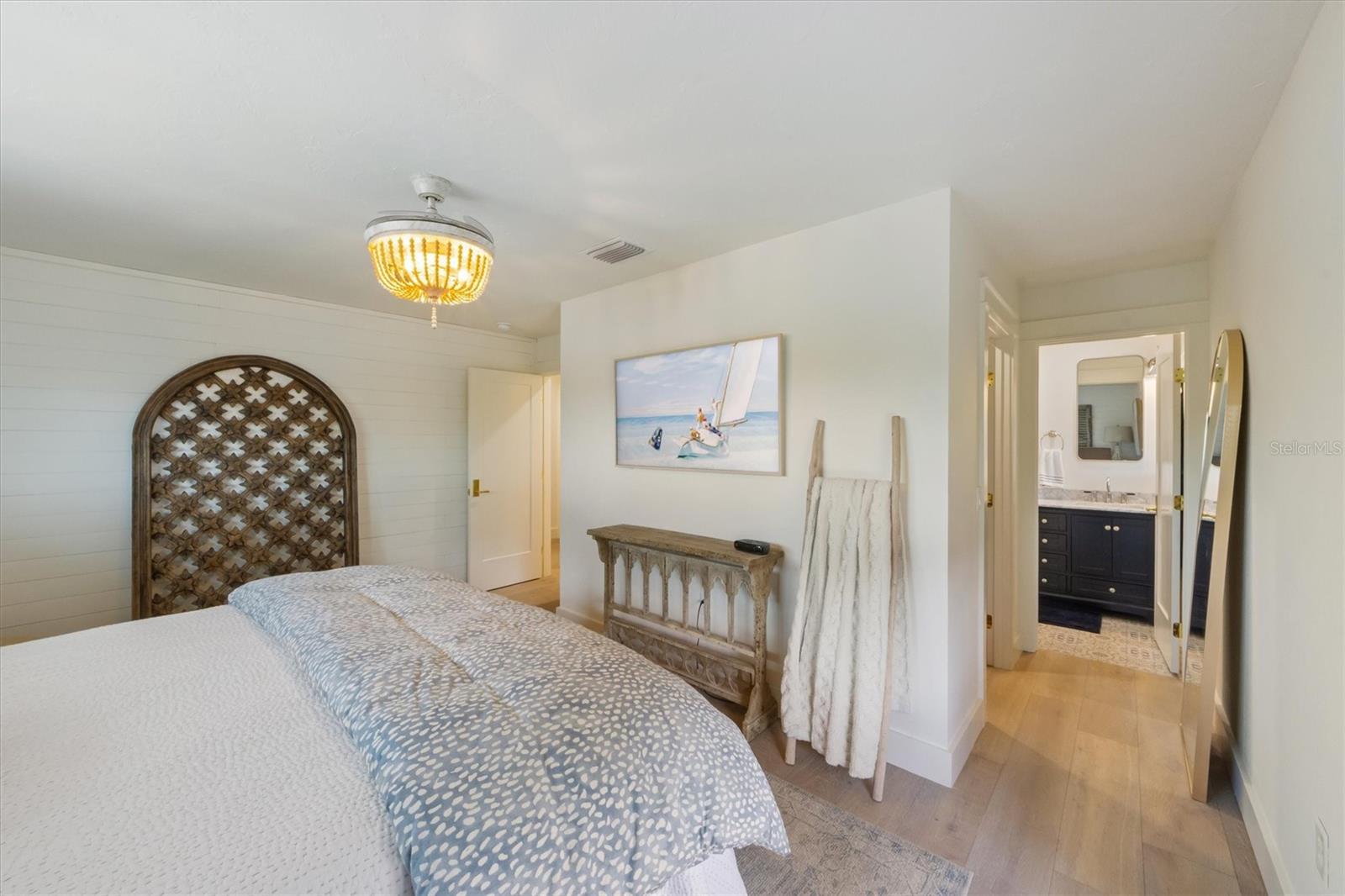 Image 22 of 50 For 7 Palm Harbor Drive