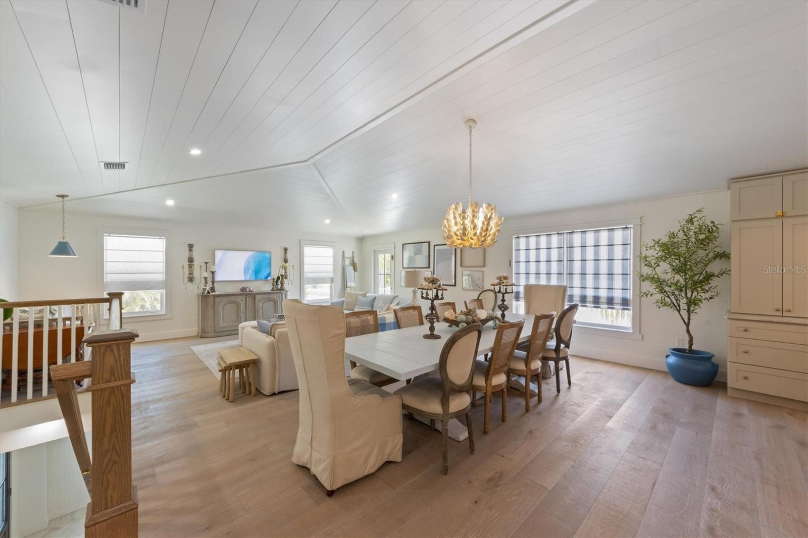 Image 7 of 50 For 7 Palm Harbor Drive