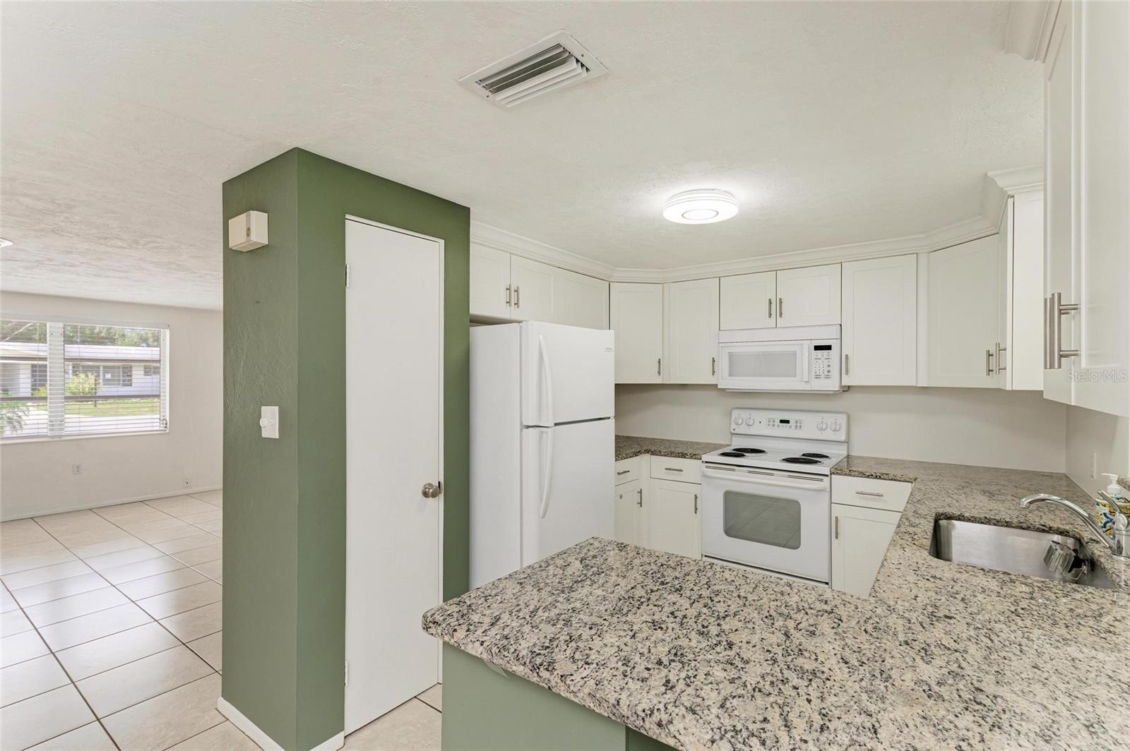 Image 9 of 50 For 7331 Cass Circle