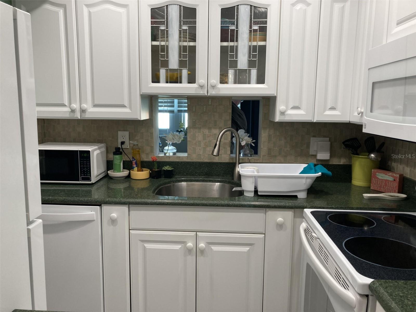 Image 6 of 23 For 4705 1st Court W 190