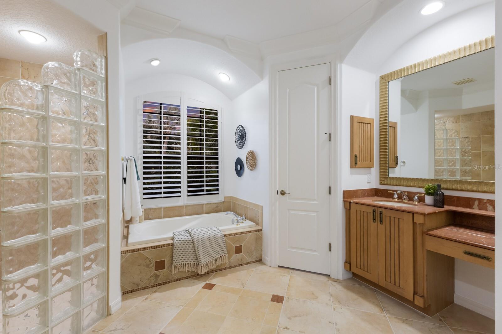 Image 25 of 61 For 4668 Tuscana Drive