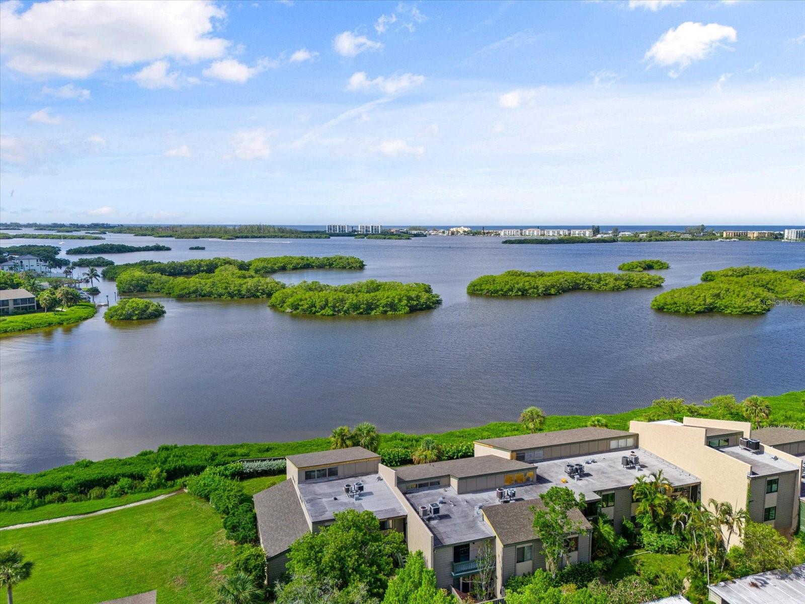 Image 30 of 46 For 1520 Pelican Point Drive Ba251