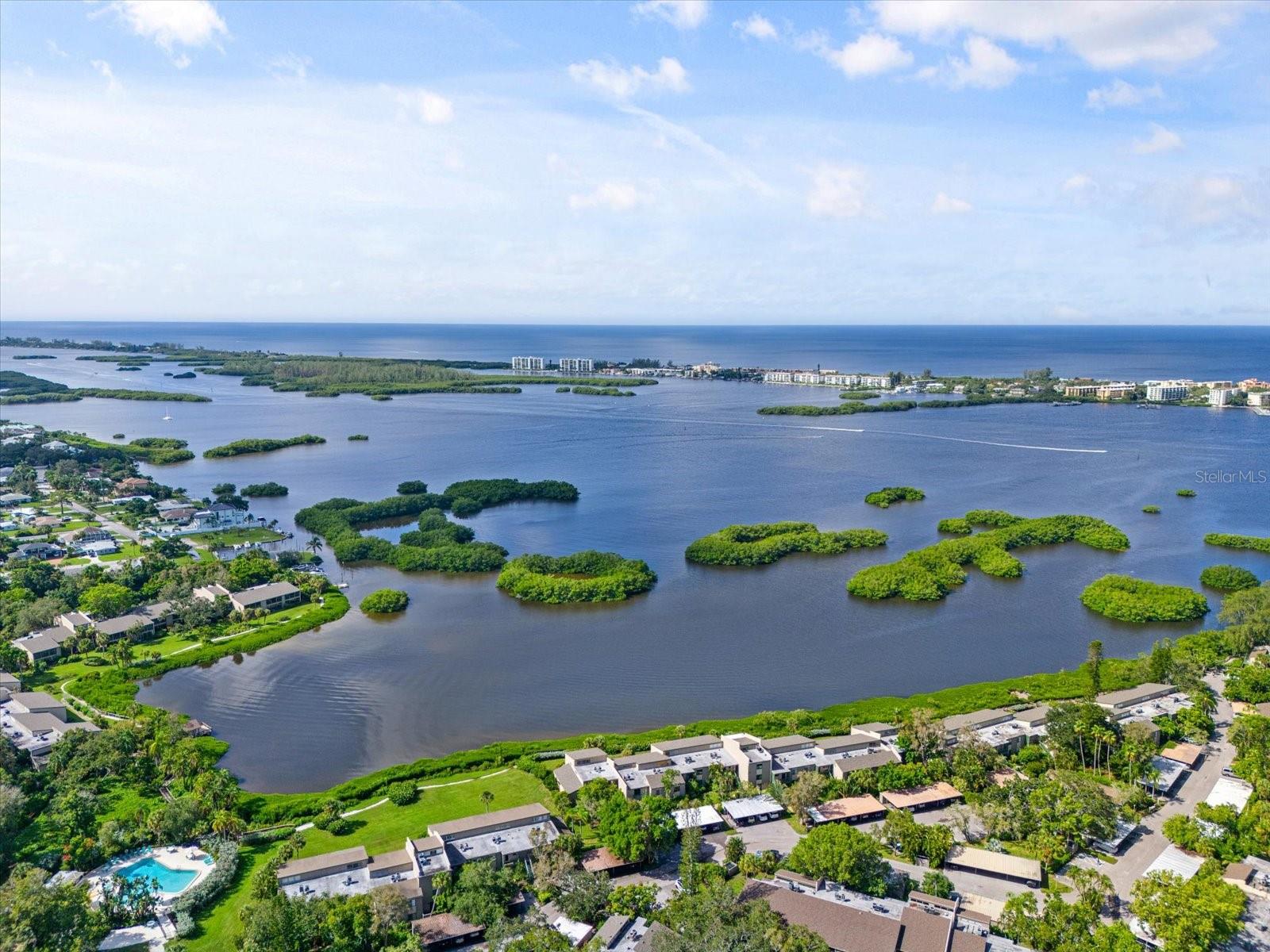 Image 33 of 46 For 1520 Pelican Point Drive Ba251