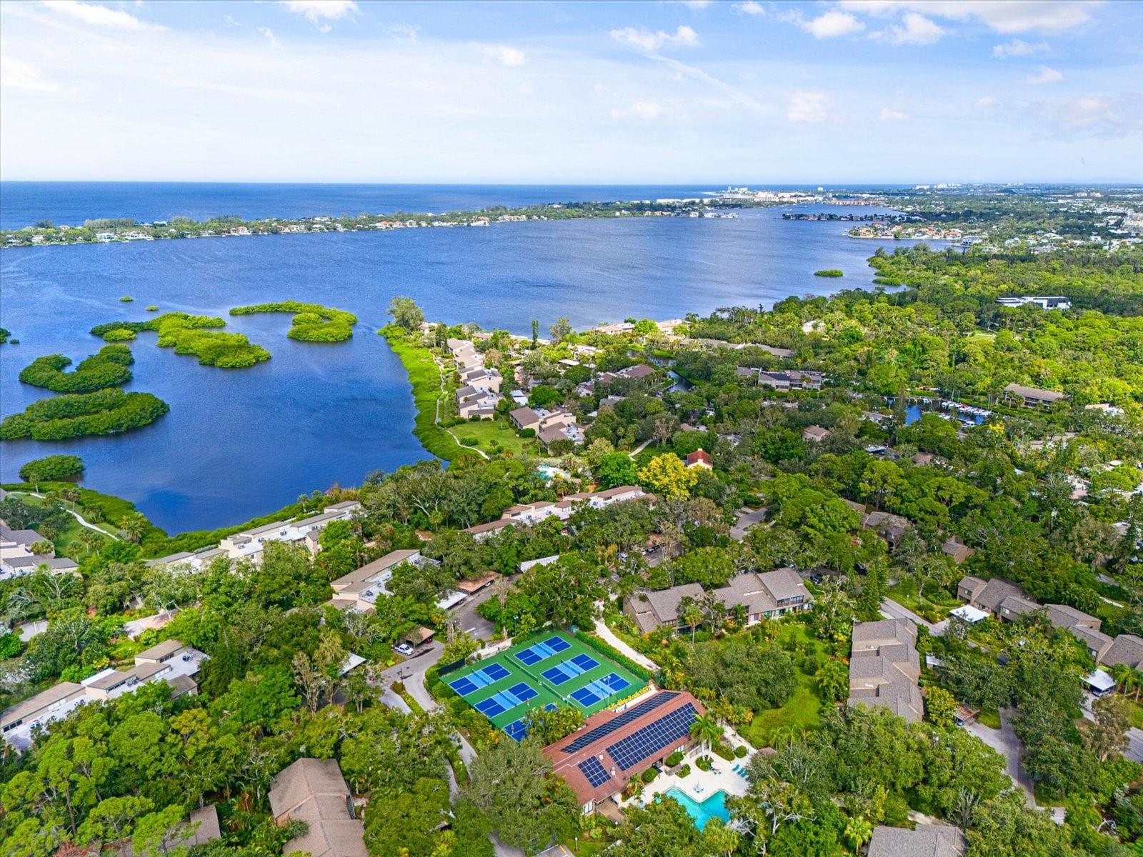 Image 39 of 46 For 1520 Pelican Point Drive Ba251
