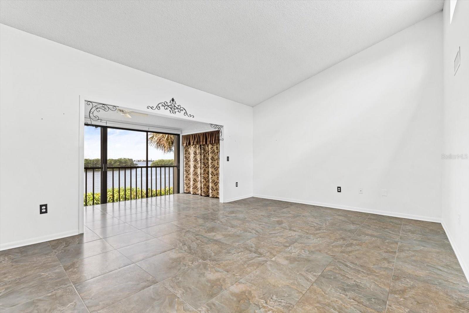 Image 9 of 46 For 1520 Pelican Point Drive Ba251