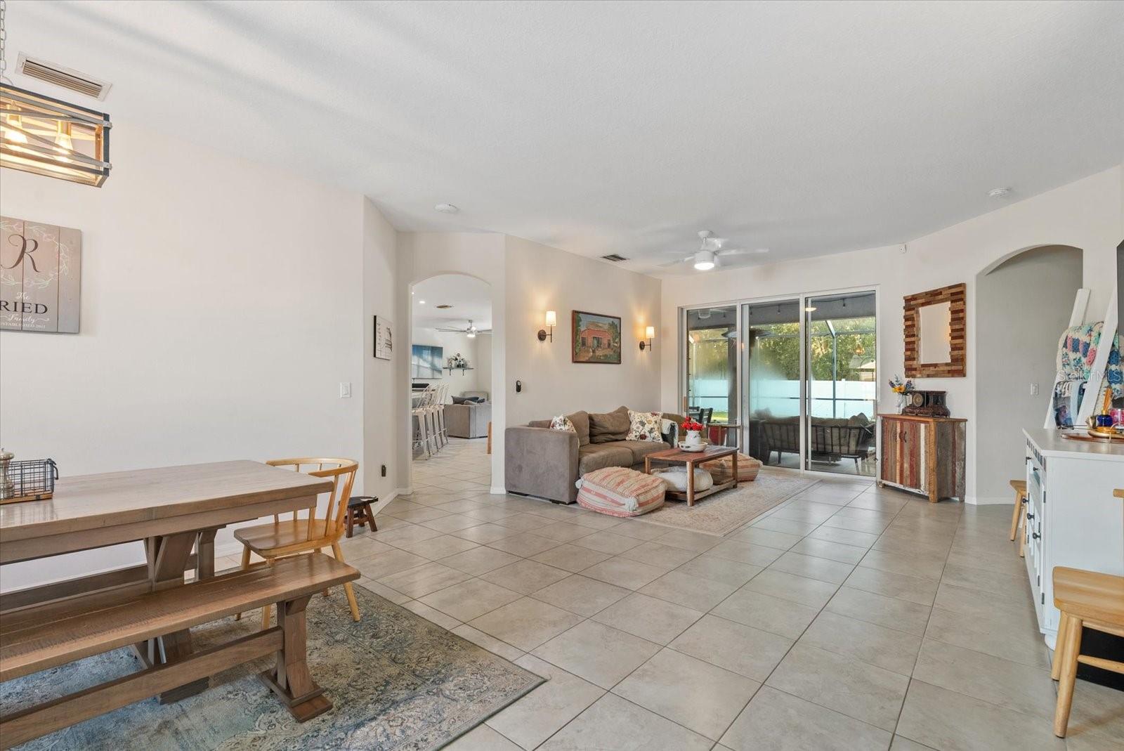 Image 4 of 44 For 1602 Pinyon Pine Drive