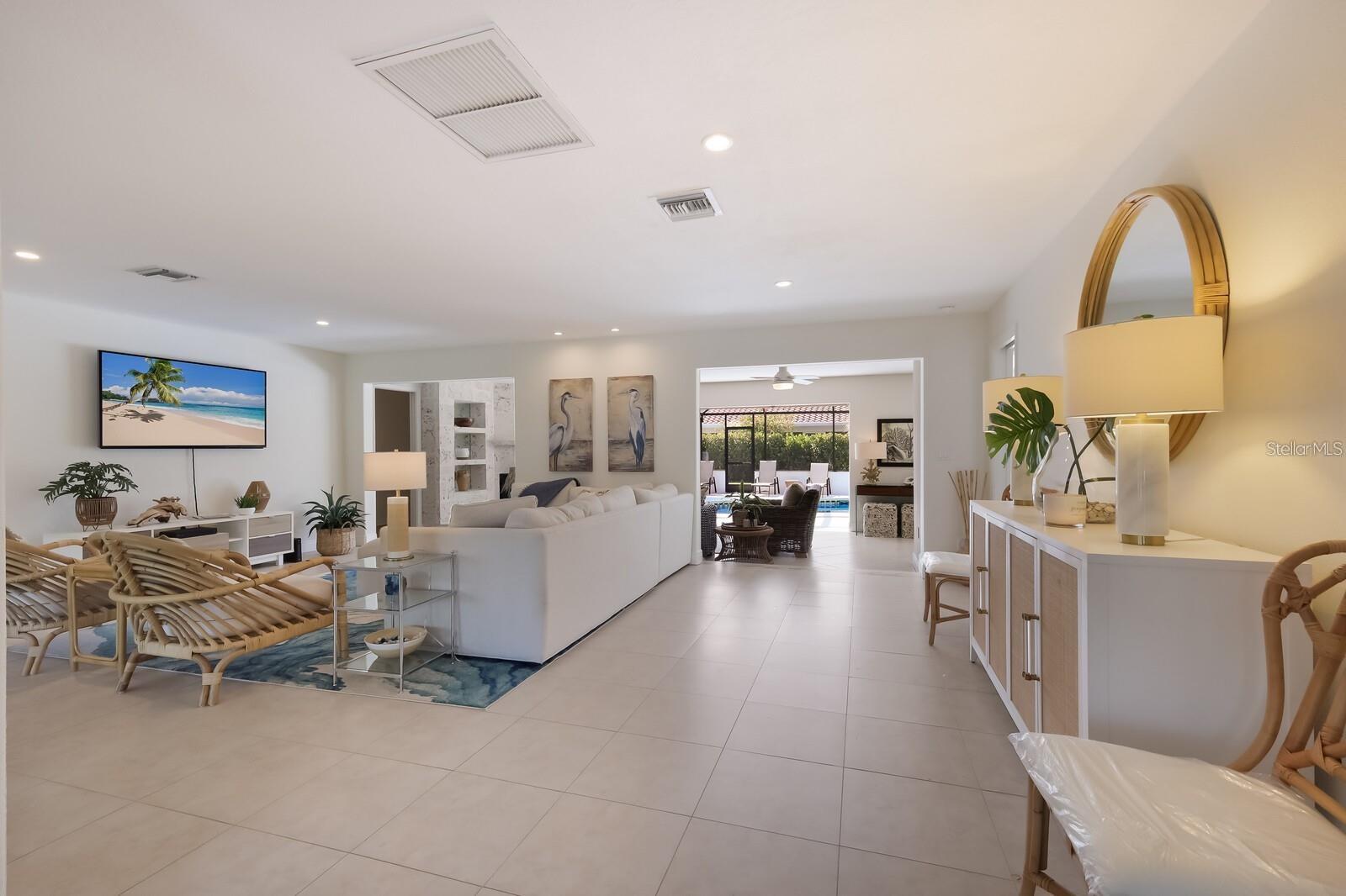 Image 6 of 47 For 567 Bird Key Drive