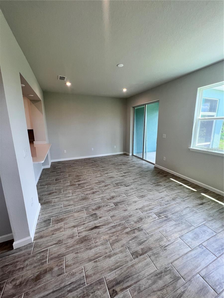 Image 10 of 25 For 11844 Sky Acres Terrace