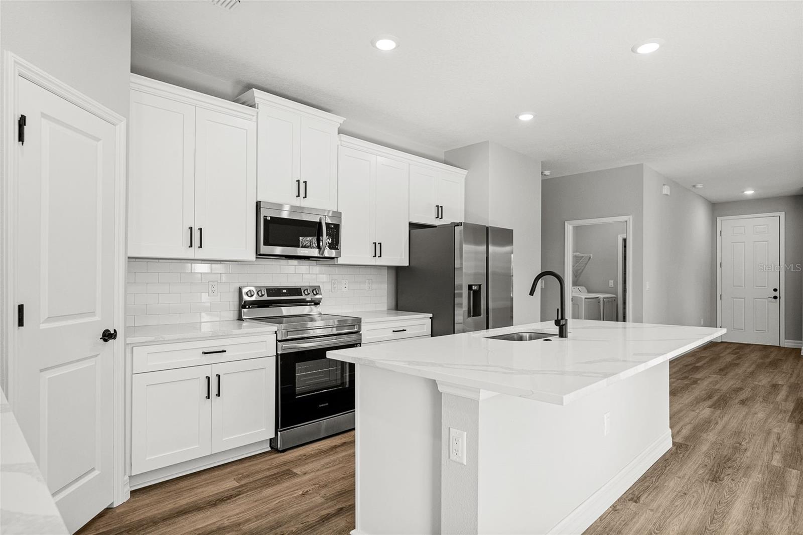 Image 11 of 25 For 8175 Elkenberry Avenue