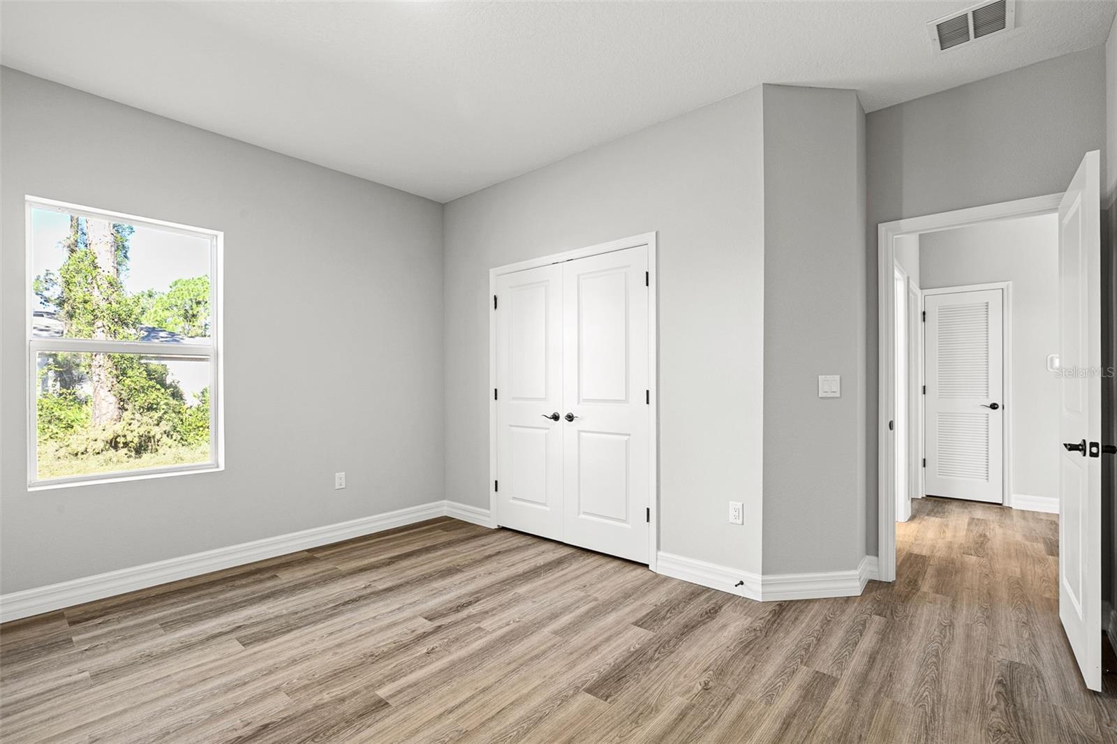 Image 16 of 25 For 8175 Elkenberry Avenue