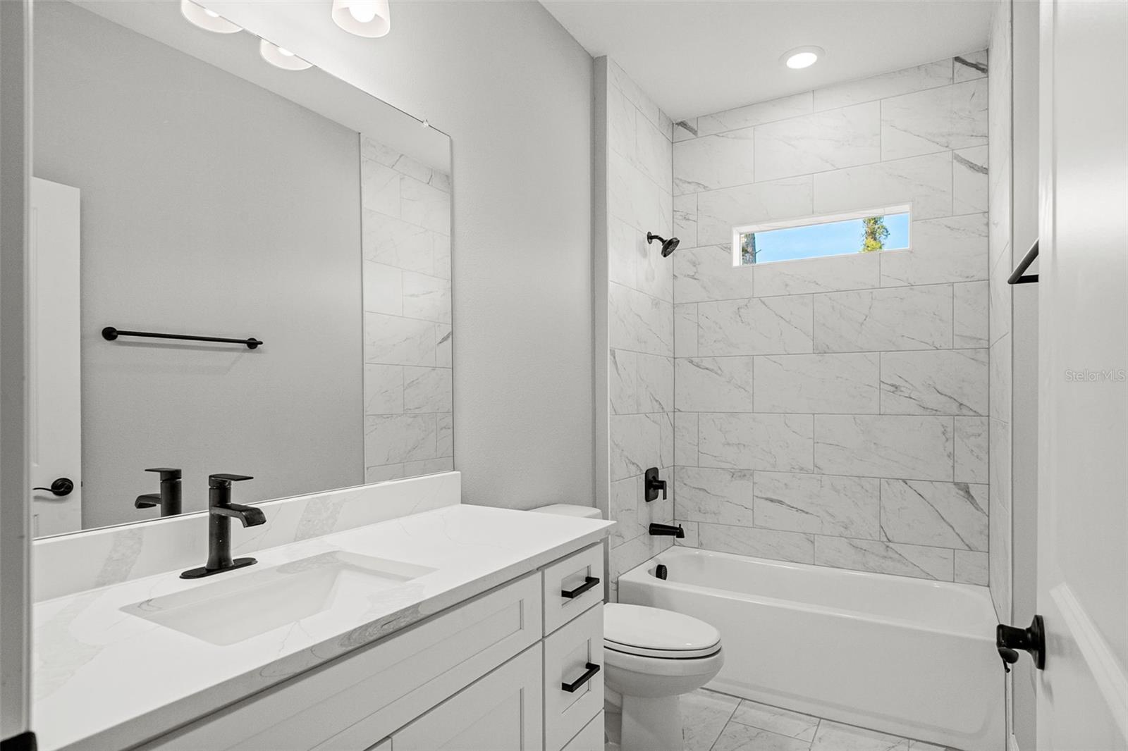 Image 18 of 25 For 8175 Elkenberry Avenue
