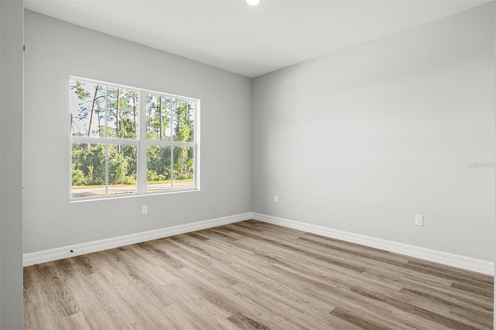 Image 22 of 25 For 8175 Elkenberry Avenue