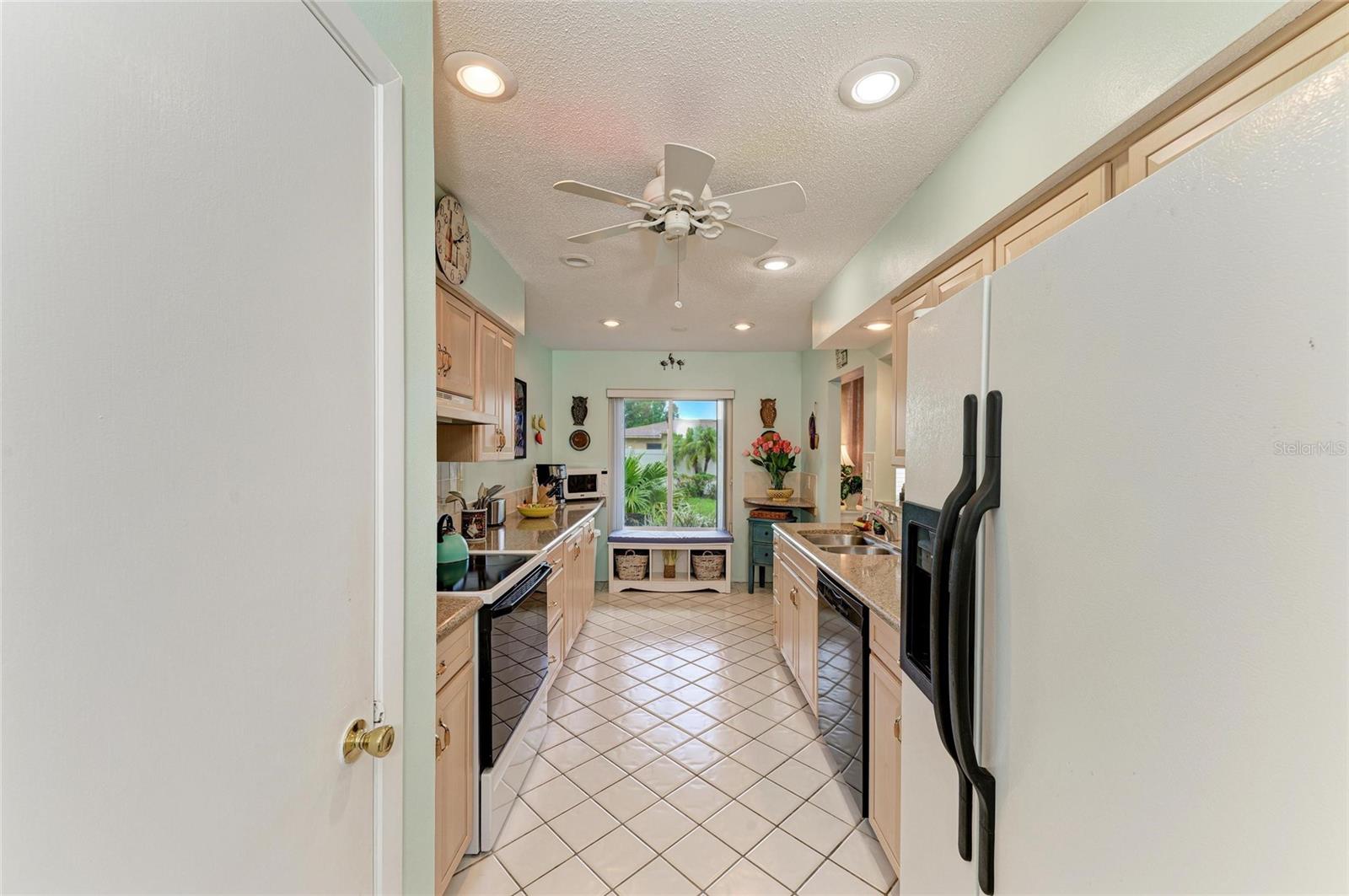 Image 17 of 41 For 265 Dorchester Drive